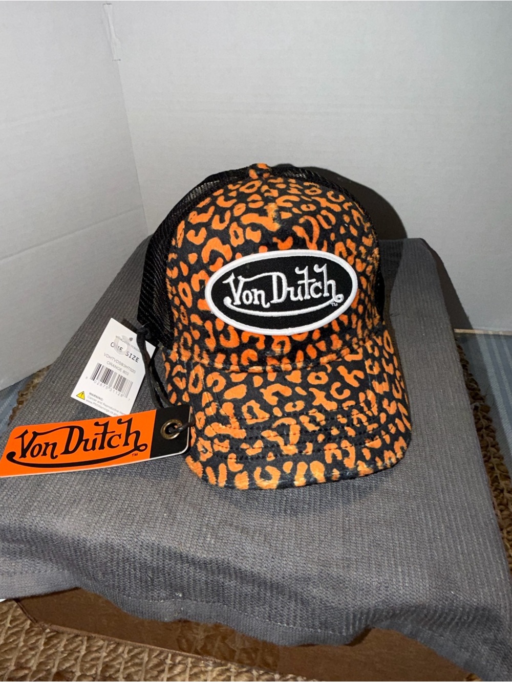 Von Dutch Orange Leopard Print Trucker Hat – NWT